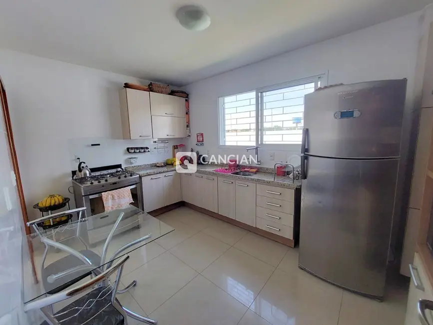 Casa com 2 quartos à venda, 81m2 em Camobi, Santa Maria - RS - imagem 8 Foto 8 de Casa com 2 quartos à venda, 81m2 em Camobi, Santa Maria - RS