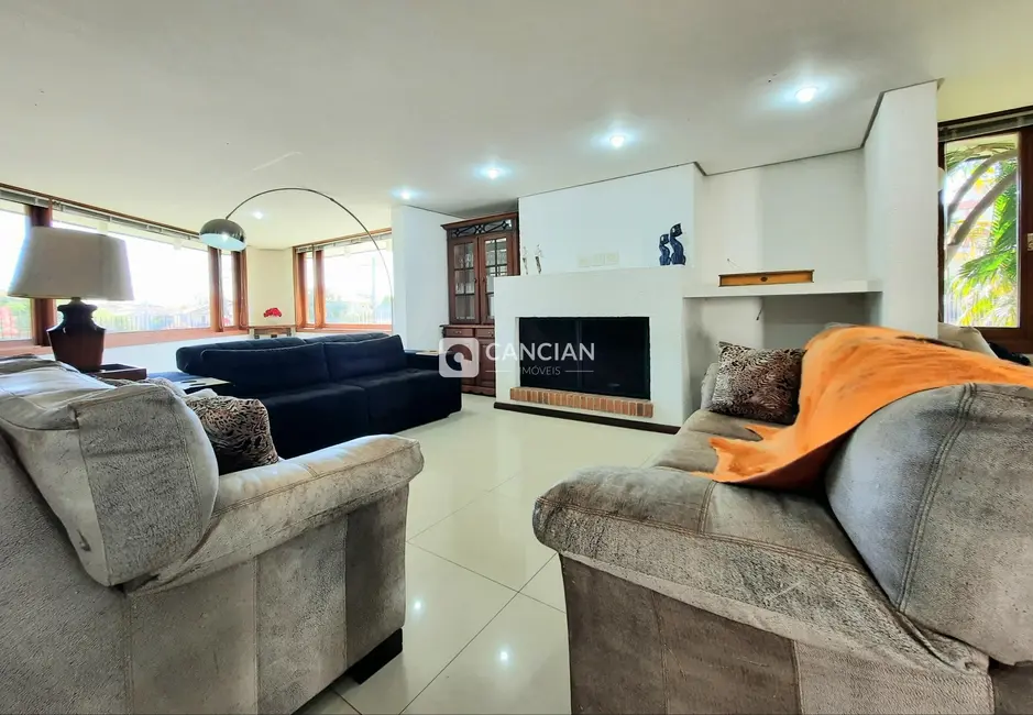 Casa com 3 quartos à venda, 490m2 em Nossa Senhora de Lourdes, Santa Maria - RS - imagem 5 Foto 5 de Casa com 3 quartos à venda, 490m2 em Nossa Senhora de Lourdes, Santa Maria - RS