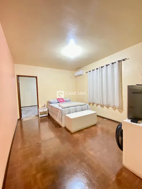 Casa com 3 quartos à venda, 143m2 em Santa Maria - RS - imagem 9 Foto 9 de Casa com 3 quartos à venda, 143m2 em Santa Maria - RS