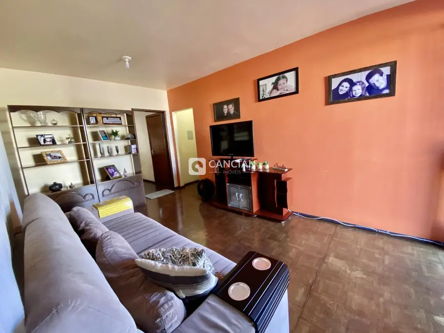 Casa com 3 quartos à venda, 143m2 em Santa Maria - RS - imagem 4 Foto 4 de Casa com 3 quartos à venda, 143m2 em Santa Maria - RS