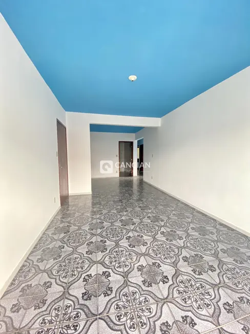 Apartamento com 3 quartos à venda, 158m2 em Centro, Santa Maria - RS - imagem 6 Foto 6 de Apartamento com 3 quartos à venda, 158m2 em Centro, Santa Maria - RS