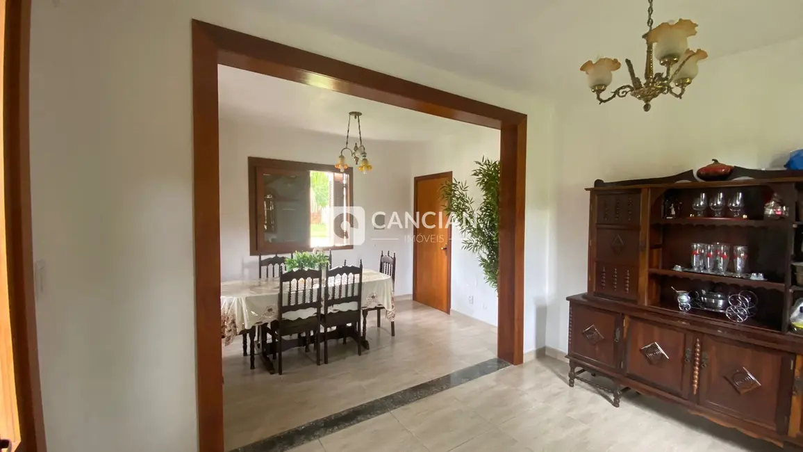 Casa com 3 quartos à venda, 220m2 em Caturrita, Santa Maria - RS - imagem 3 Foto 3 de Casa com 3 quartos à venda, 220m2 em Caturrita, Santa Maria - RS