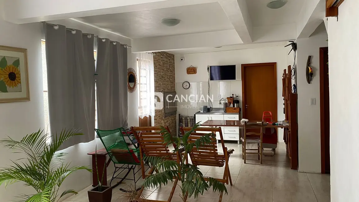 Casa com 3 quartos à venda, 220m2 em Caturrita, Santa Maria - RS - imagem 7 Foto 7 de Casa com 3 quartos à venda, 220m2 em Caturrita, Santa Maria - RS