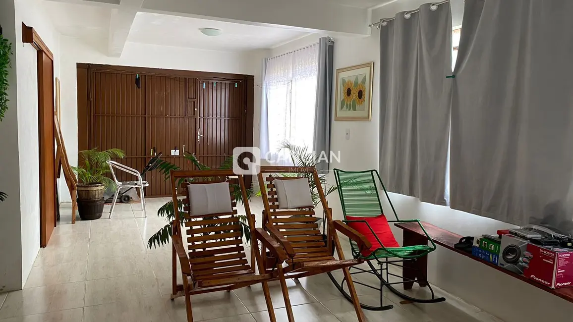 Casa com 3 quartos à venda, 220m2 em Caturrita, Santa Maria - RS - imagem 9 Foto 9 de Casa com 3 quartos à venda, 220m2 em Caturrita, Santa Maria - RS