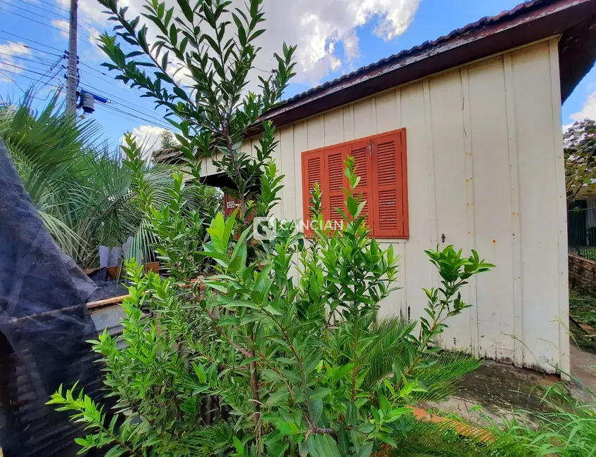 Foto 3 de Terreno / Lote à venda, 300m2 em Juscelino Kubitschek, Santa Maria - RS