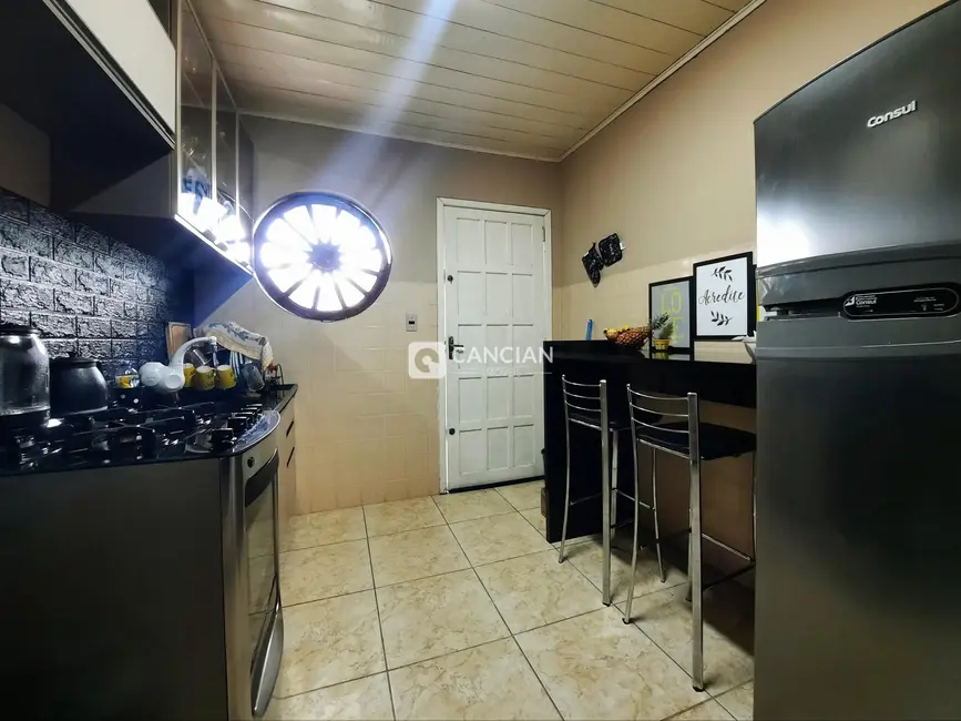 Casa com 2 quartos à venda, 63m2 em Presidente João Goulart, Santa Maria - RS - imagem 7 Foto 7 de Casa com 2 quartos à venda, 63m2 em Presidente João Goulart, Santa Maria - RS