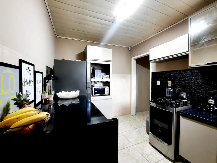 Casa com 2 quartos à venda, 63m2 em Presidente João Goulart, Santa Maria - RS - imagem 9 Foto 9 de Casa com 2 quartos à venda, 63m2 em Presidente João Goulart, Santa Maria - RS