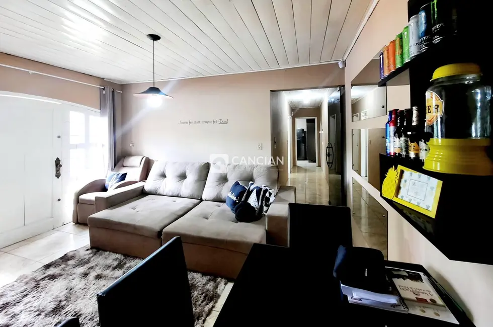 Casa com 2 quartos à venda, 63m2 em Presidente João Goulart, Santa Maria - RS - imagem 6 Foto 6 de Casa com 2 quartos à venda, 63m2 em Presidente João Goulart, Santa Maria - RS