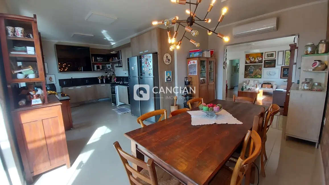 Foto 6 de Apartamento com 3 quartos à venda, 160m2 em Nossa Senhora de Lourdes, Santa Maria - RS
