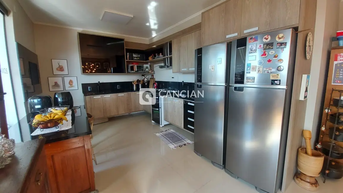 Foto 7 de Apartamento com 3 quartos à venda, 160m2 em Nossa Senhora de Lourdes, Santa Maria - RS