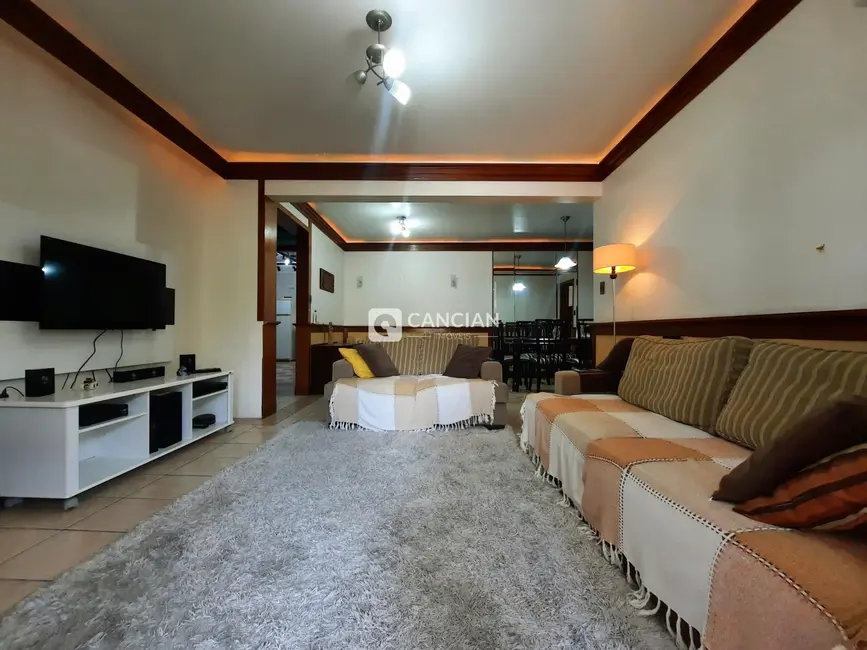 Foto 4 de Apartamento com 3 quartos à venda, 134m2 em Nossa Senhora de Fátima, Santa Maria - RS