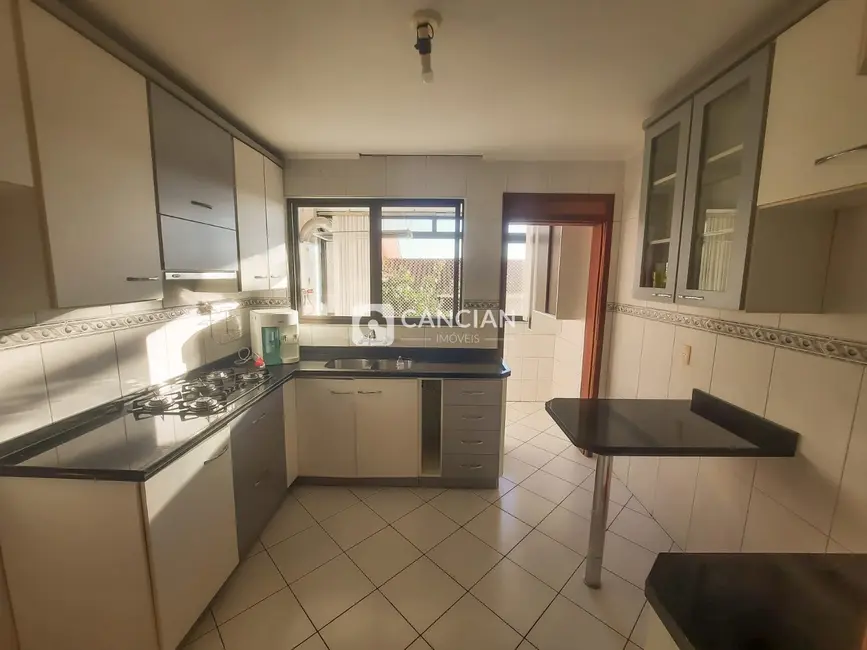 Foto 6 de Apartamento com 3 quartos à venda, 92m2 em Nossa Senhora Medianeira, Santa Maria - RS