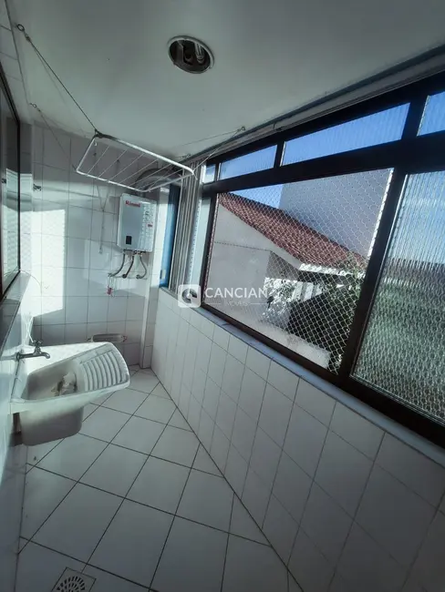 Foto 9 de Apartamento com 3 quartos à venda, 92m2 em Nossa Senhora Medianeira, Santa Maria - RS