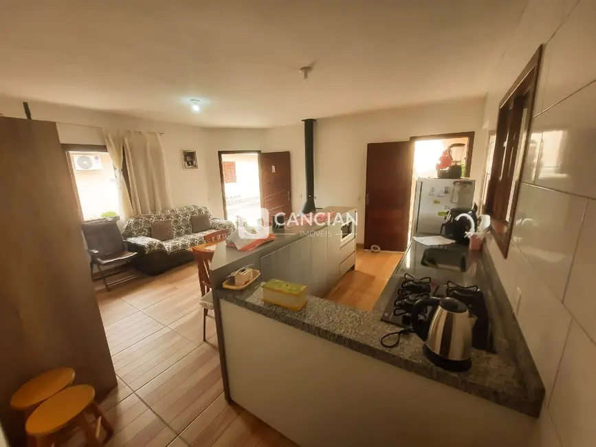Casa com 2 quartos à venda, 62m2 em Pinheiro Machado, Santa Maria - RS - imagem 5 Foto 5 de Casa com 2 quartos à venda, 62m2 em Pinheiro Machado, Santa Maria - RS