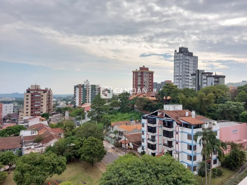 Foto 2 de Apartamento com 3 quartos à venda, 170m2 em Nossa Senhora de Lourdes, Santa Maria - RS