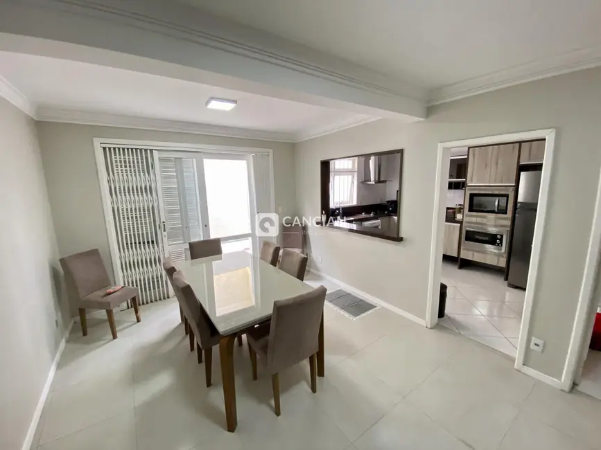 Casa com 7 quartos à venda, 346m2 em Duque de Caxias, Santa Maria - RS - imagem 5 Foto 5 de Casa com 7 quartos à venda, 346m2 em Duque de Caxias, Santa Maria - RS