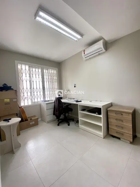 Casa com 7 quartos à venda, 346m2 em Duque de Caxias, Santa Maria - RS - imagem 8 Foto 8 de Casa com 7 quartos à venda, 346m2 em Duque de Caxias, Santa Maria - RS