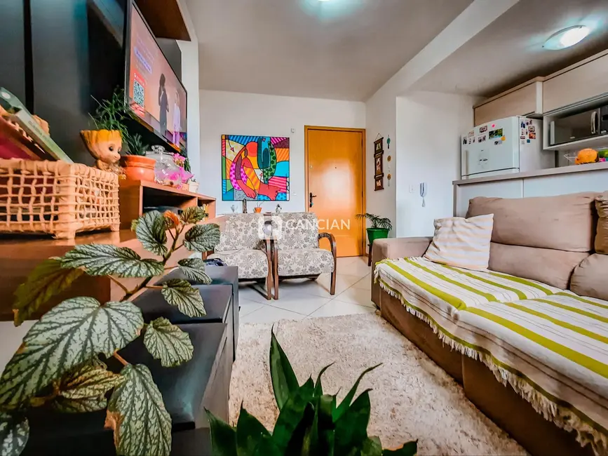 Foto 3 de Apartamento com 2 quartos à venda, 49m2 em Nossa Senhora Medianeira, Santa Maria - RS