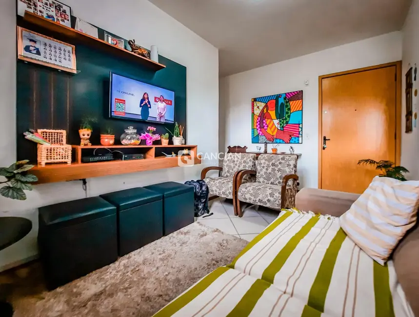 Foto 4 de Apartamento com 2 quartos à venda, 49m2 em Nossa Senhora Medianeira, Santa Maria - RS