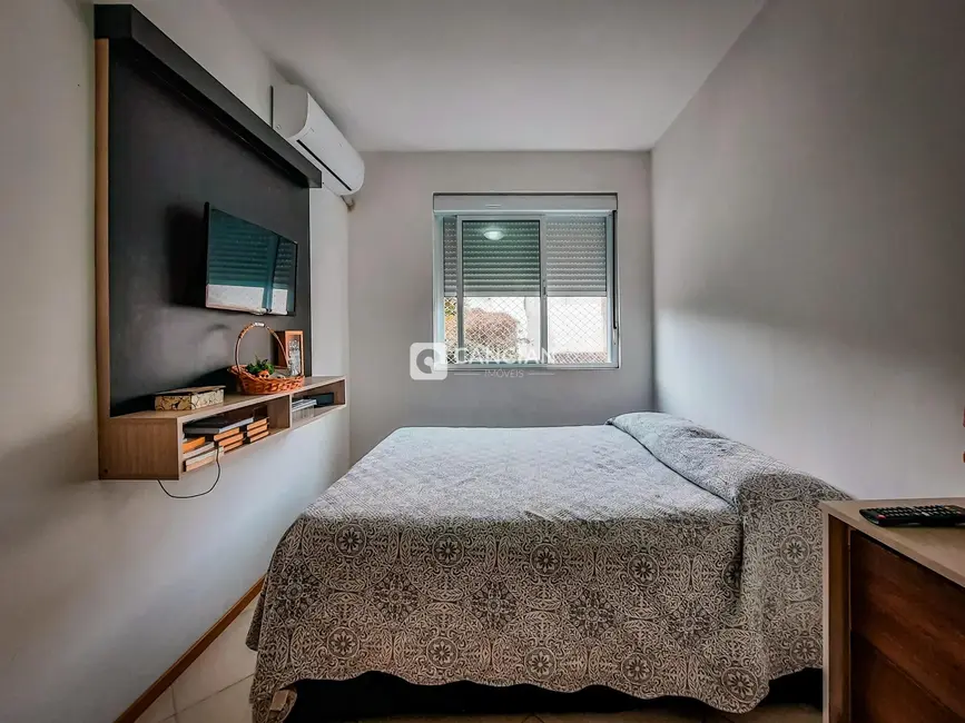 Foto 9 de Apartamento com 2 quartos à venda, 49m2 em Nossa Senhora Medianeira, Santa Maria - RS