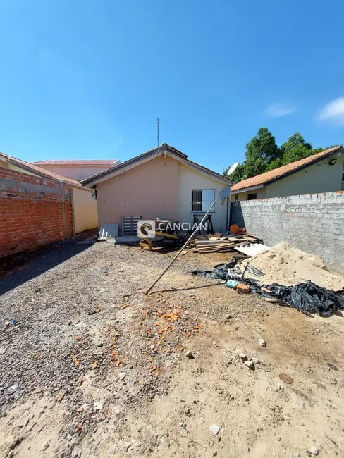 Casa com 3 quartos à venda, 68m2 em Camobi, Santa Maria - RS - imagem 8 Foto 8 de Casa com 3 quartos à venda, 68m2 em Camobi, Santa Maria - RS