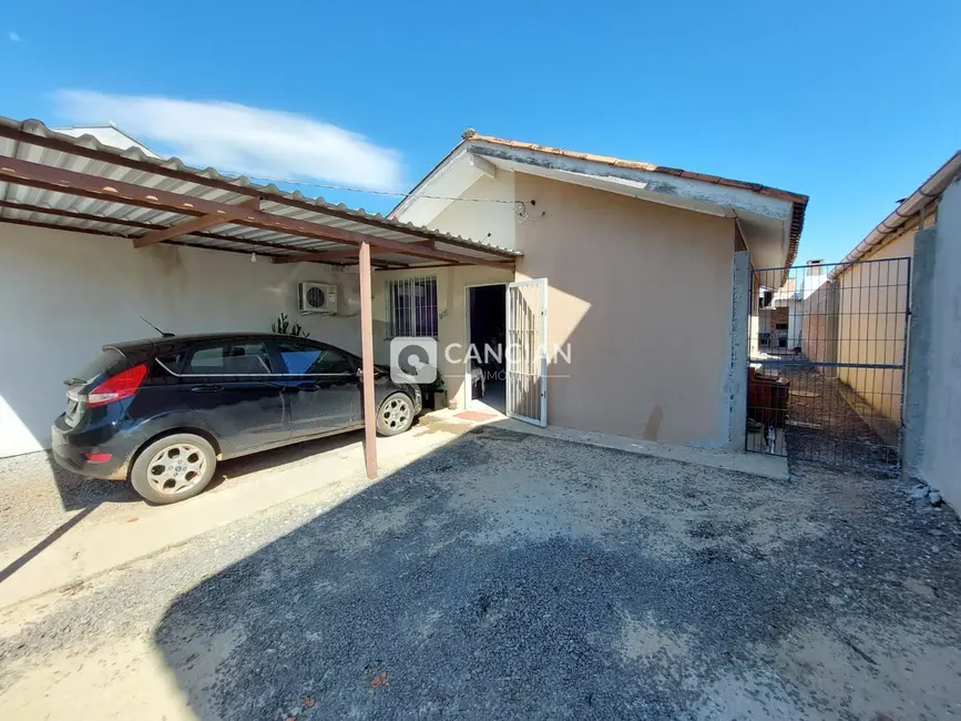 Casa com 3 quartos à venda, 68m2 em Camobi, Santa Maria - RS - imagem 9 Foto 9 de Casa com 3 quartos à venda, 68m2 em Camobi, Santa Maria - RS