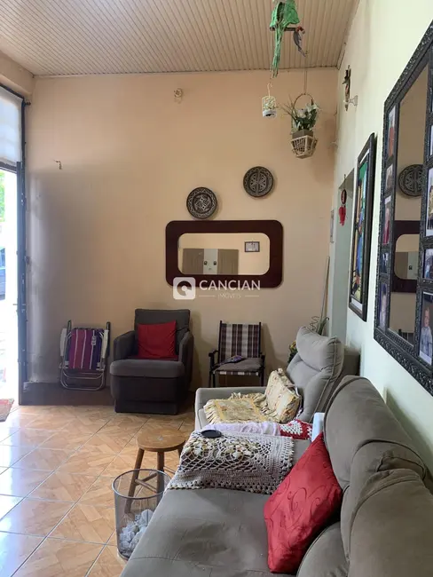 Foto 3 de Casa com 3 quartos à venda, 150m2 em Centro, Santa Maria - RS