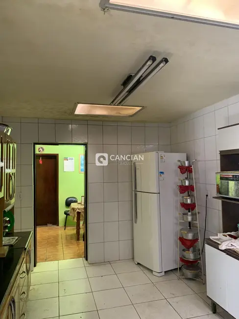 Foto 6 de Casa com 3 quartos à venda, 150m2 em Centro, Santa Maria - RS