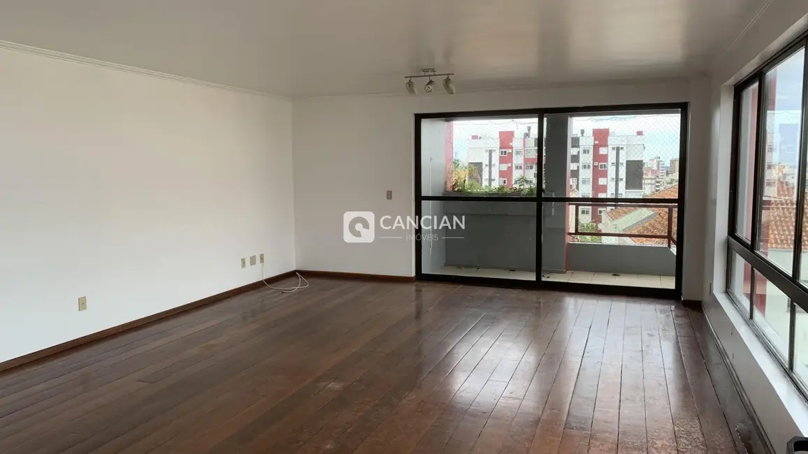 Foto 5 de Apartamento com 3 quartos à venda, 217m2 em Centro, Santa Maria - RS