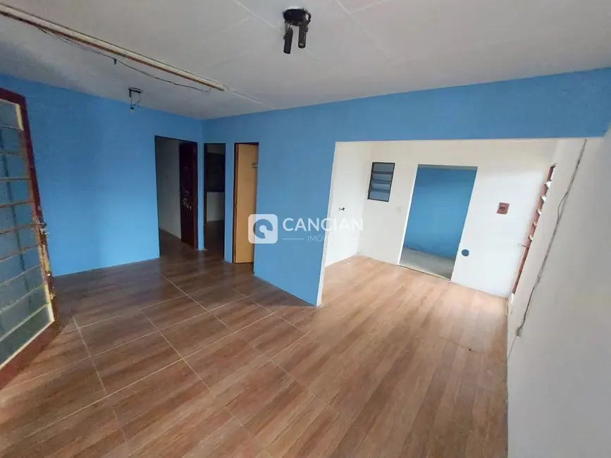 Casa com 2 quartos à venda, 42m2 em Tancredo Neves, Santa Maria - RS - imagem 3 Foto 3 de Casa com 2 quartos à venda, 42m2 em Tancredo Neves, Santa Maria - RS