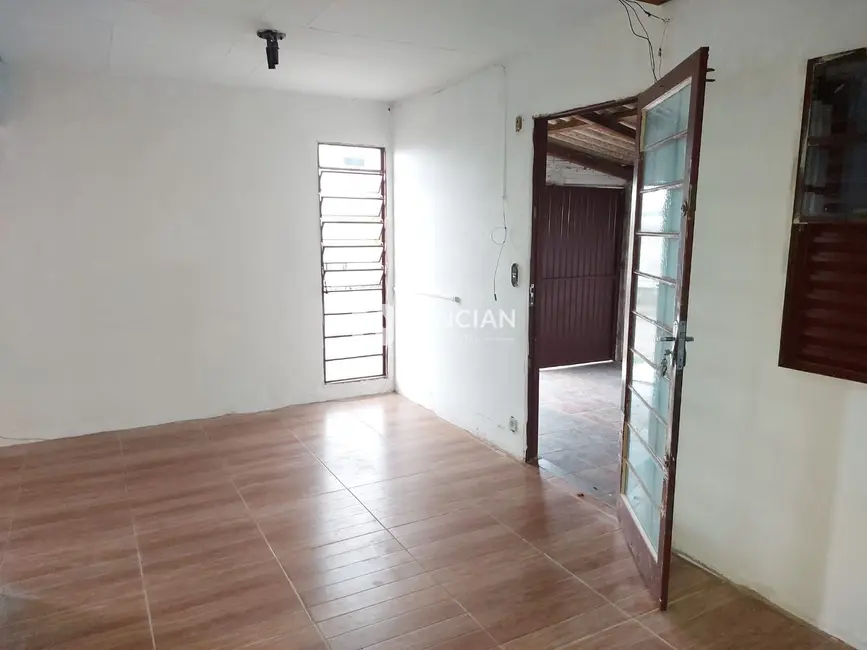 Casa com 2 quartos à venda, 42m2 em Tancredo Neves, Santa Maria - RS - imagem 6 Foto 6 de Casa com 2 quartos à venda, 42m2 em Tancredo Neves, Santa Maria - RS