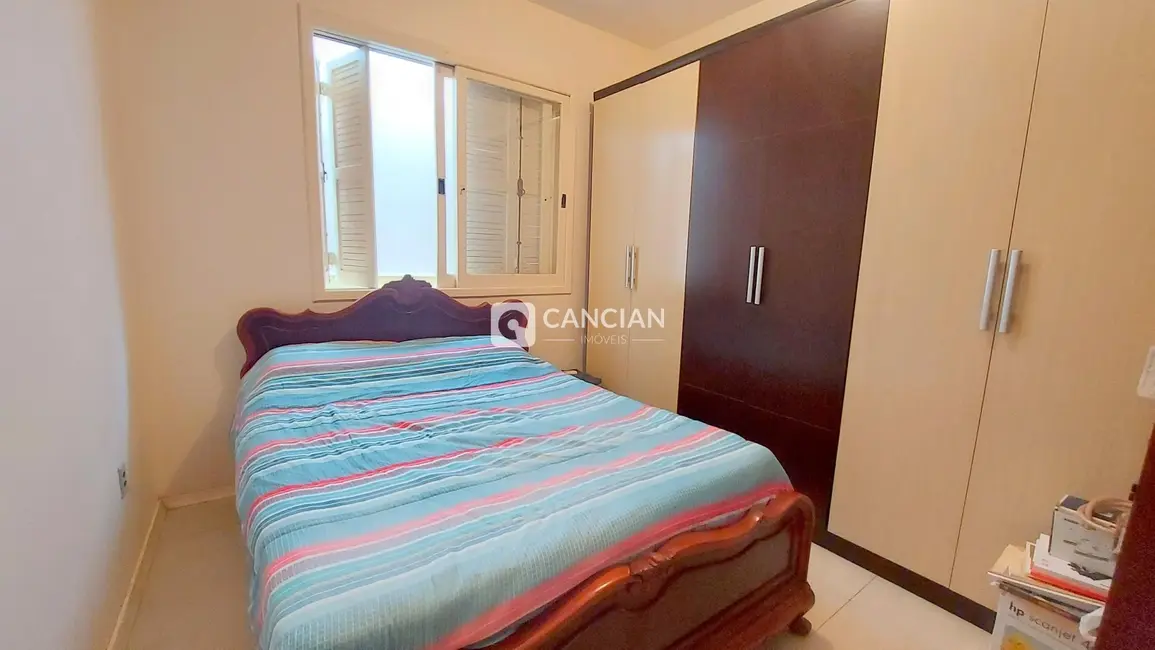 Foto 12 de Casa com 4 quartos para alugar, 179m2 em Camobi, Santa Maria - RS