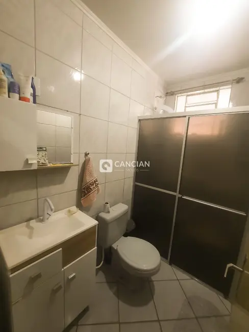 Casa com 3 quartos à venda, 99m2 em Nossa Senhora do Perpétuo Socorro, Santa Maria - RS - imagem 7 Foto 7 de Casa com 3 quartos à venda, 99m2 em Nossa Senhora do Perpétuo Socorro, Santa Maria - RS