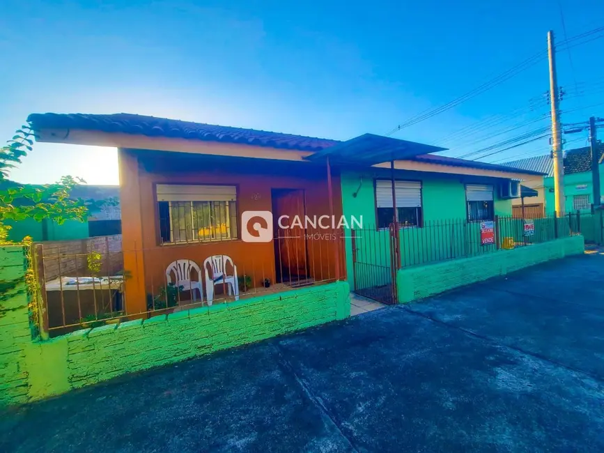 Casa com 3 quartos à venda, 99m2 em Nossa Senhora do Perpétuo Socorro, Santa Maria - RS - imagem 1 Foto 1 de Casa com 3 quartos à venda, 99m2 em Nossa Senhora do Perpétuo Socorro, Santa Maria - RS