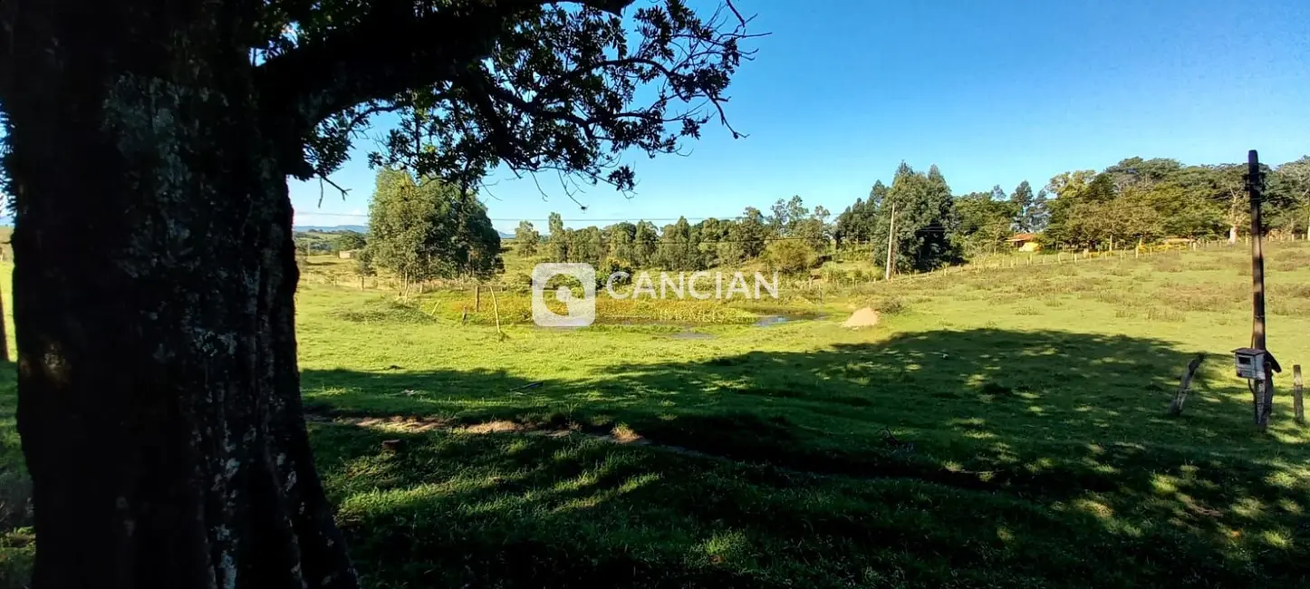 Foto 6 de Chácara com 3 quartos à venda, 120m2 em Santa Maria - RS