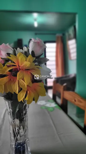 Casa com 3 quartos à venda, 100m2 em Tancredo Neves, Santa Maria - RS - imagem 3 Foto 3 de Casa com 3 quartos à venda, 100m2 em Tancredo Neves, Santa Maria - RS