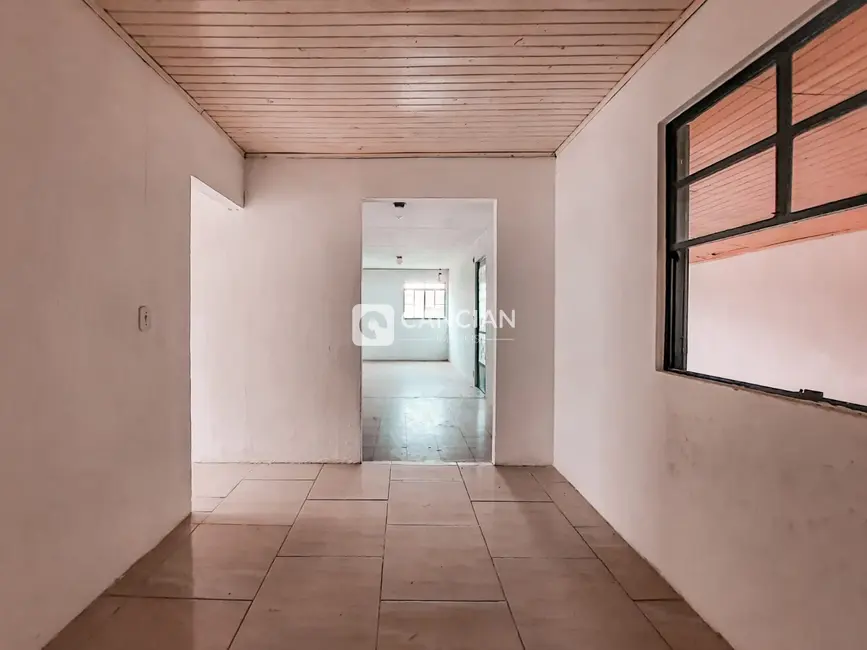 Foto 2 de Casa com 2 quartos à venda, 95m2 em Tancredo Neves, Santa Maria - RS