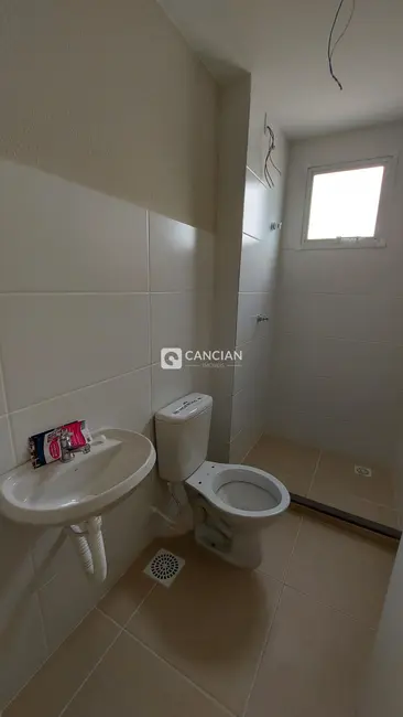 Foto 4 de Apartamento com 2 quartos à venda, 47m2 em Patronato, Santa Maria - RS