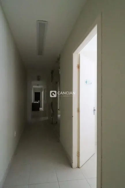 Foto 6 de Sala Comercial com 3 quartos para alugar, 169m2 em Centro, Santa Maria - RS