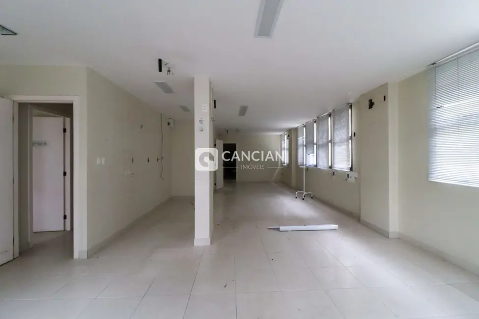 Foto 2 de Sala Comercial com 1 quarto para alugar, 62m2 em Centro, Santa Maria - RS