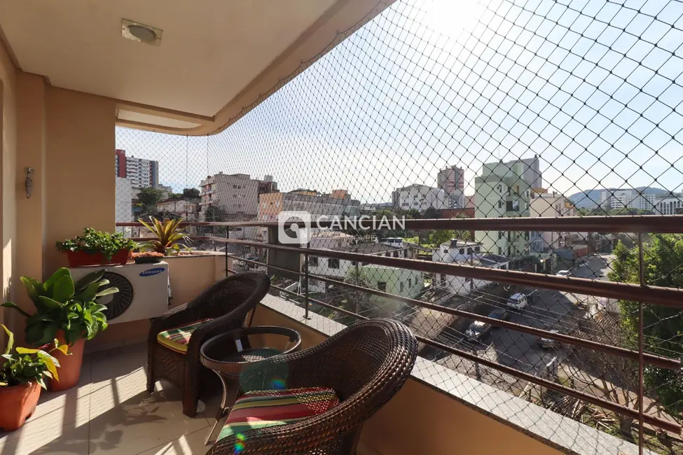 Foto 6 de Apartamento com 3 quartos à venda, 126m2 em Centro, Santa Maria - RS