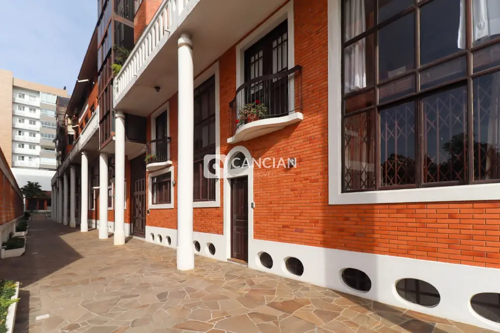 Foto 1 de Cobertura com 2 quartos para alugar, 115m2 em Centro, Santa Maria - RS