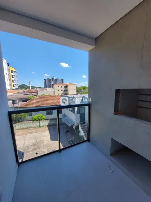 Foto 2 de Apartamento com 2 quartos para alugar, 76m2 em Nossa Senhora das Dores, Santa Maria - RS