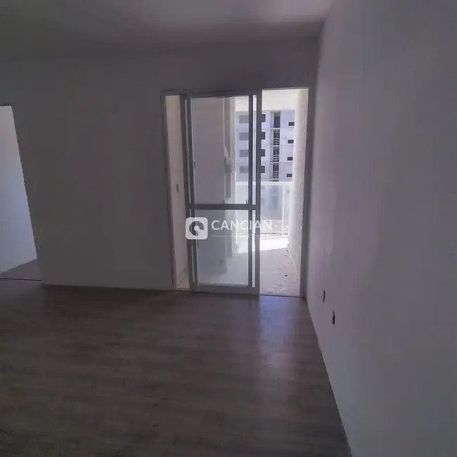 Foto 3 de Apartamento com 2 quartos à venda, 53m2 em Camobi, Santa Maria - RS