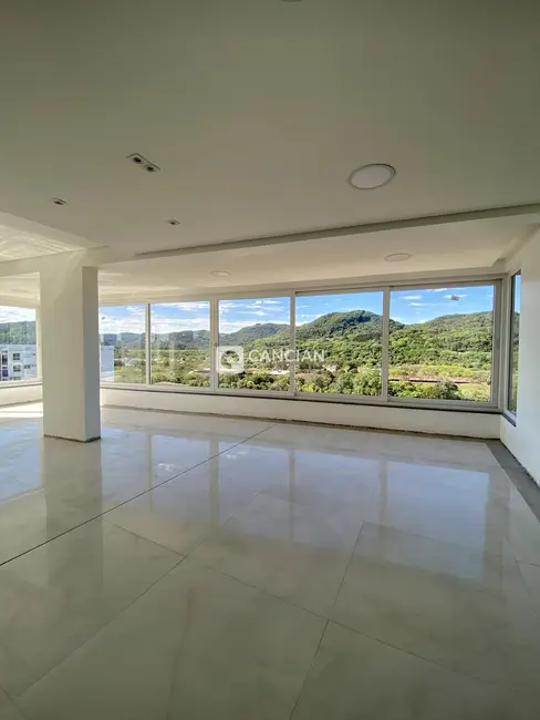 Foto 3 de Apartamento com 3 quartos à venda, 228m2 em Nossa Senhora das Dores, Santa Maria - RS