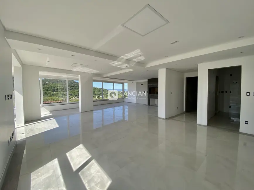 Foto 7 de Apartamento com 3 quartos à venda, 228m2 em Nossa Senhora das Dores, Santa Maria - RS