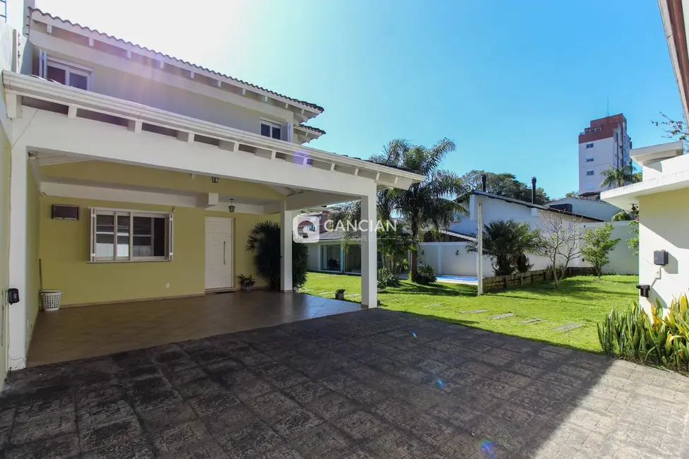 Casa com 4 quartos à venda, 323m2 em Nossa Senhora de Lourdes, Santa Maria - RS - imagem 7 Foto 7 de Casa com 4 quartos à venda, 323m2 em Nossa Senhora de Lourdes, Santa Maria - RS