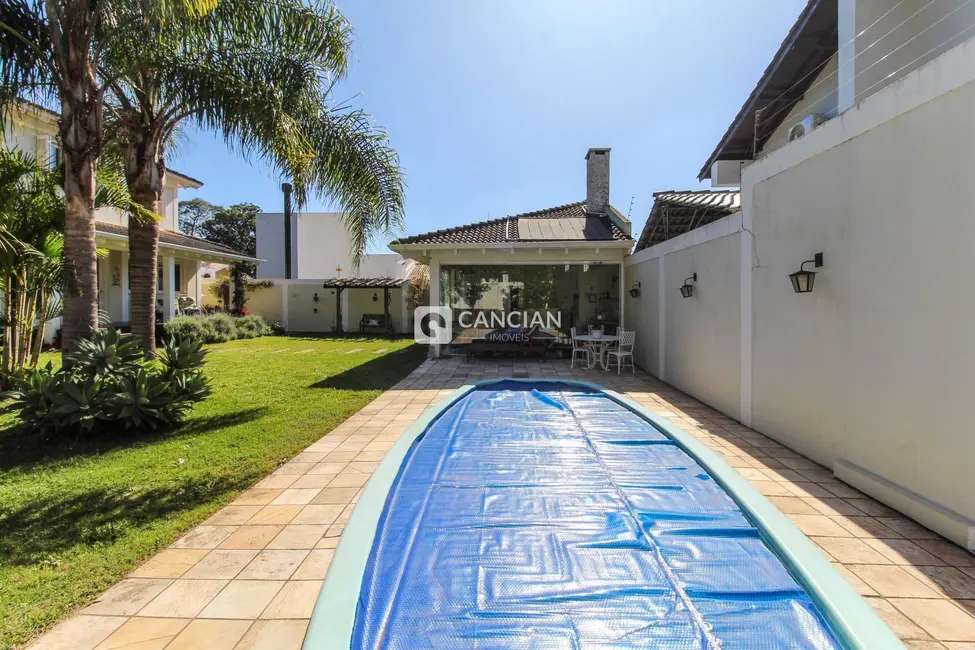 Casa com 4 quartos à venda, 323m2 em Nossa Senhora de Lourdes, Santa Maria - RS - imagem 4 Foto 4 de Casa com 4 quartos à venda, 323m2 em Nossa Senhora de Lourdes, Santa Maria - RS