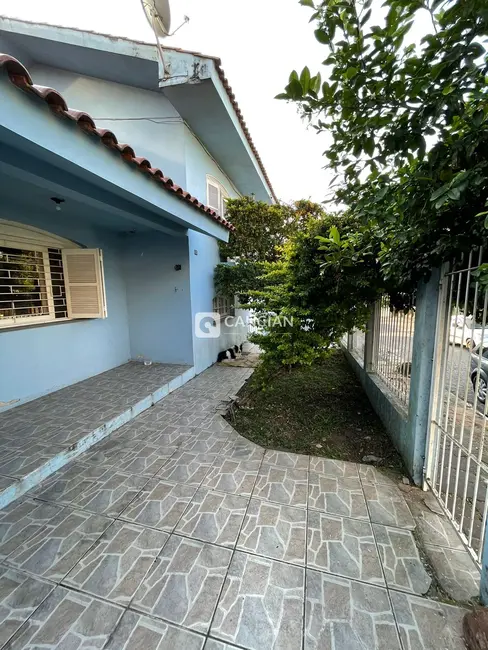 Foto 2 de Casa com 2 quartos à venda, 180m2 em Nossa Senhora do Rosário, Santa Maria - RS