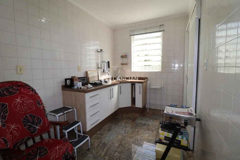 Apartamento com 2 quartos para alugar, 69m2 em Nossa Senhora de Lourdes, Santa Maria - RS - imagem 9 Foto 9 de Apartamento com 2 quartos para alugar, 69m2 em Nossa Senhora de Lourdes, Santa Maria - RS